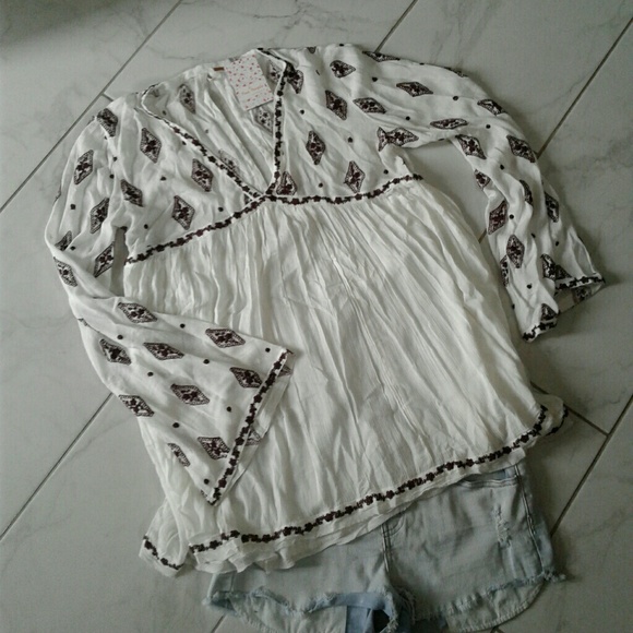 Free People red and white floral tunic size Xs - Picture 3 of 8